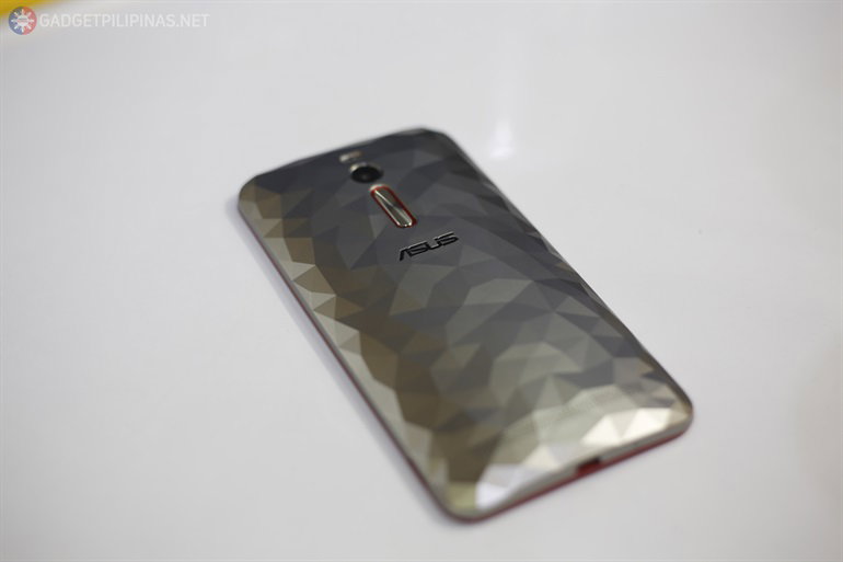 Zenfone 2 Deluxe Special Edition2