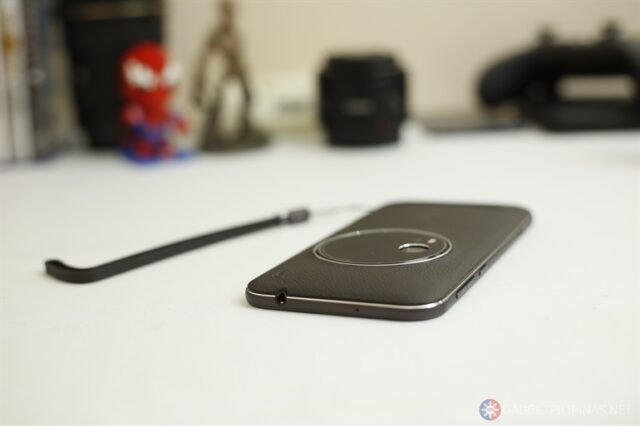 ASUS Zenfone Zoom10