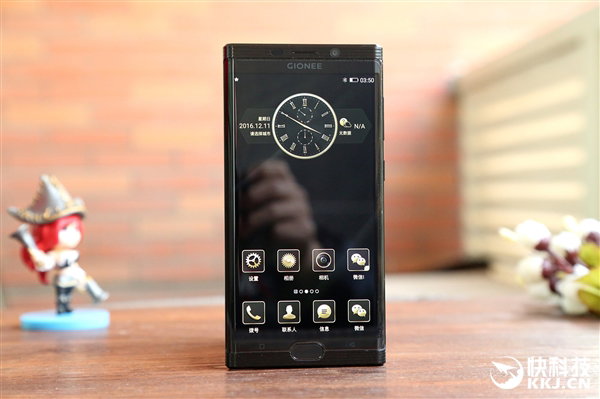 Gionee M2017 1