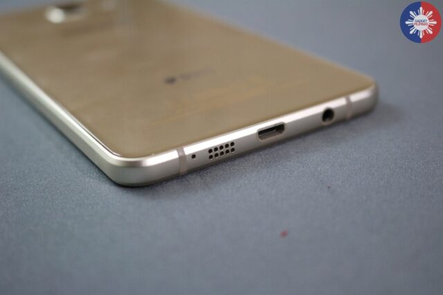 Samsung Galaxy A7 17