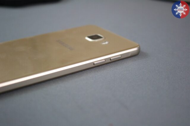 Samsung Galaxy A7 18