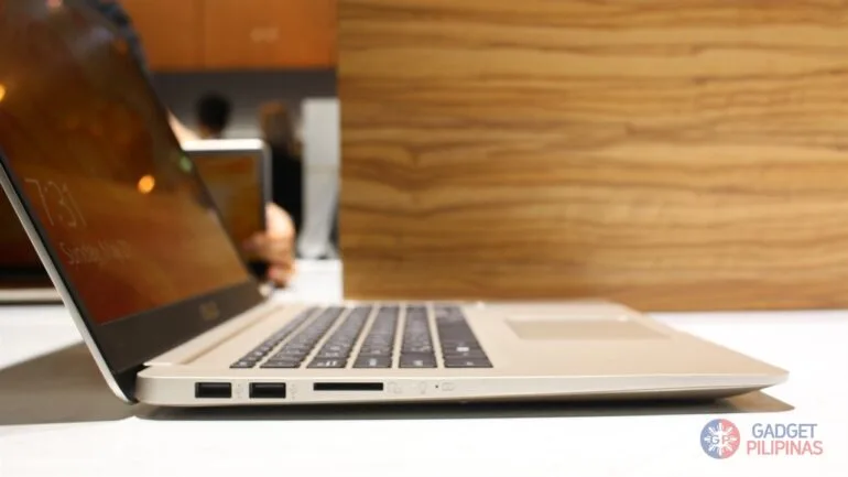 Vivobook S 8