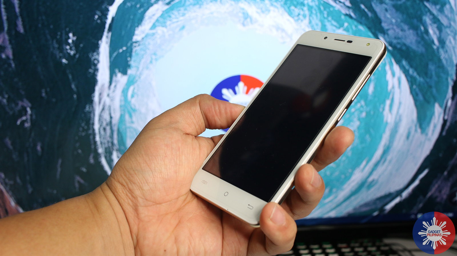 Cherry Mobile P1 12