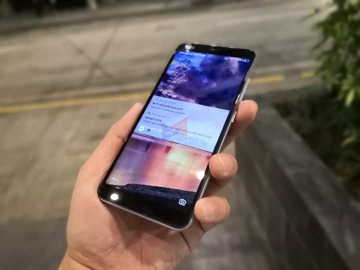 ASUS Zenfone 4 Max M1 12