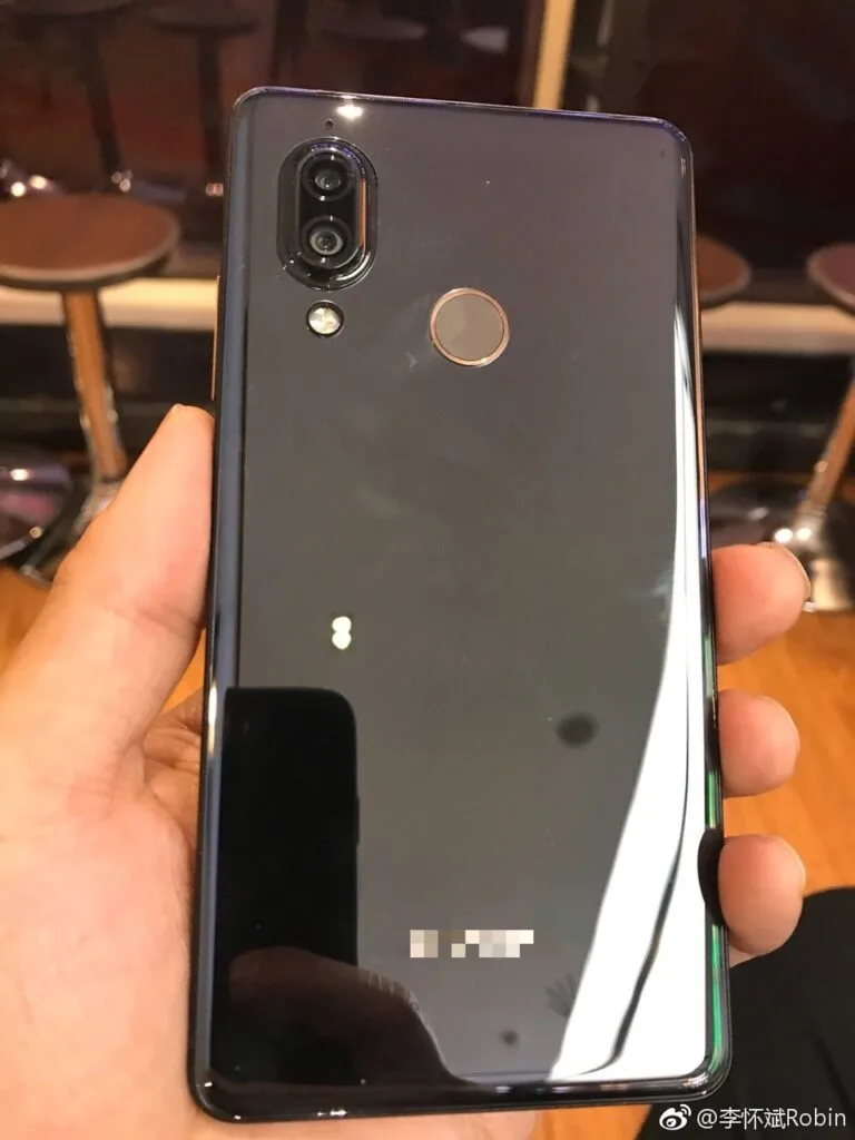 Sharp Aquos S3 hands on 2