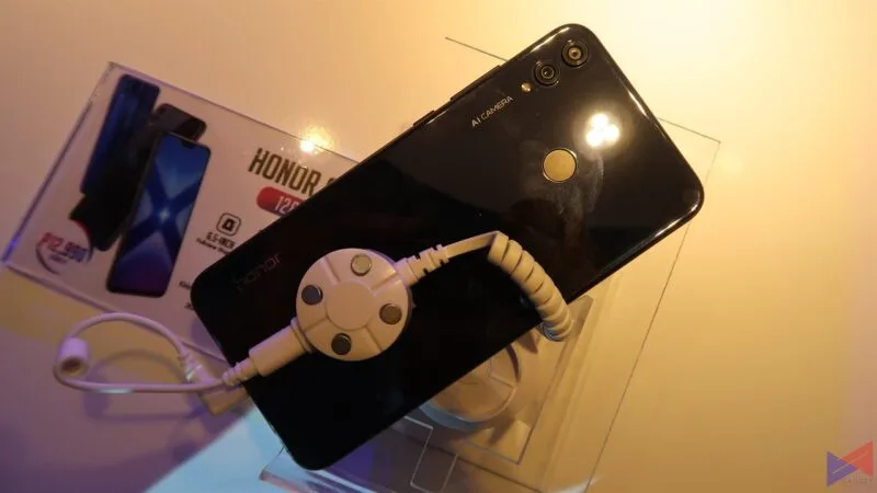 Honor8x 1