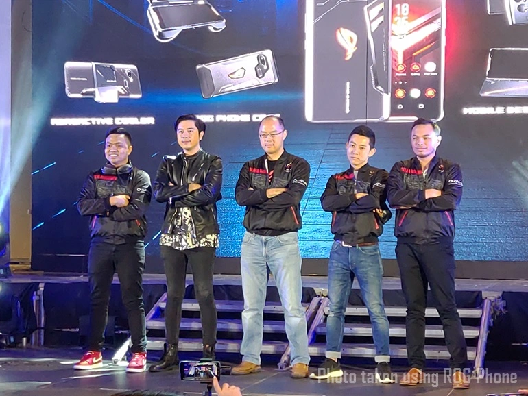 ROG Phone 19