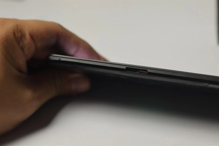ROG Phone 77
