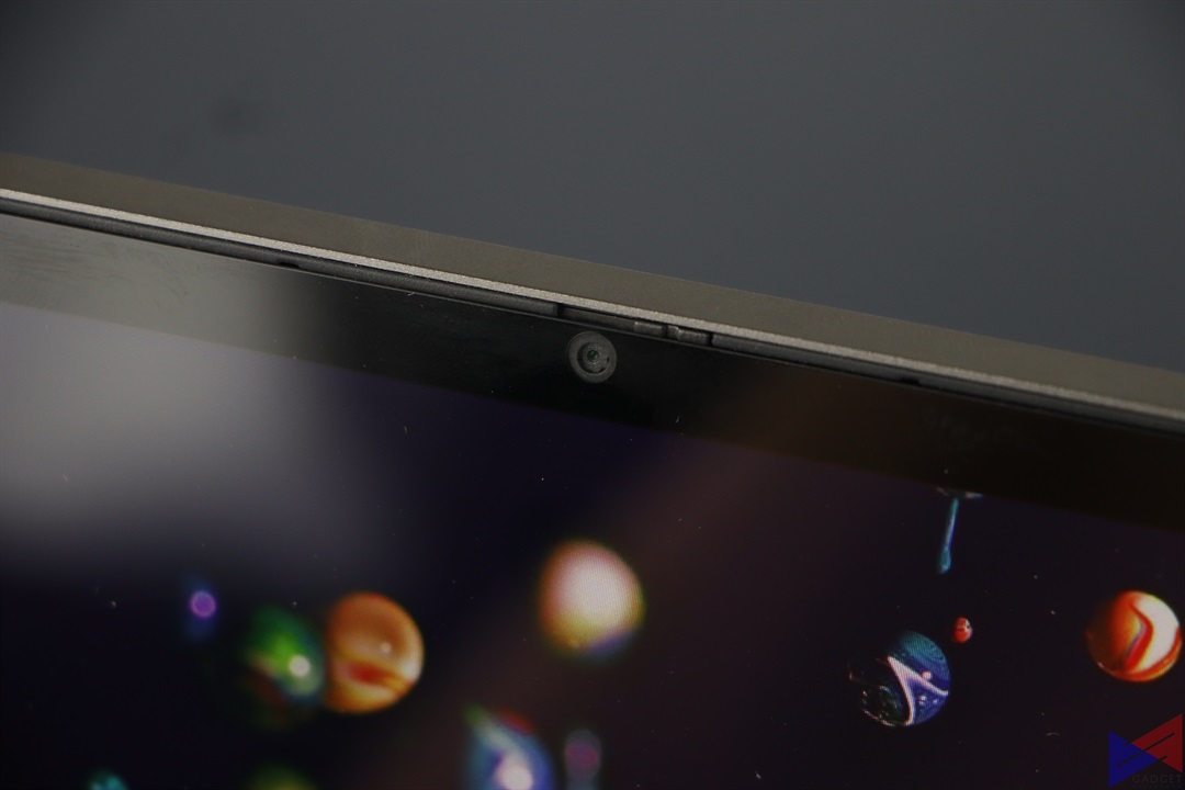 Lenovo Yoga C640 Review Privacy Shutter