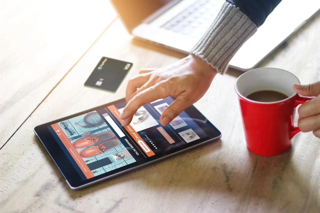 PayMaya Card and Tablet