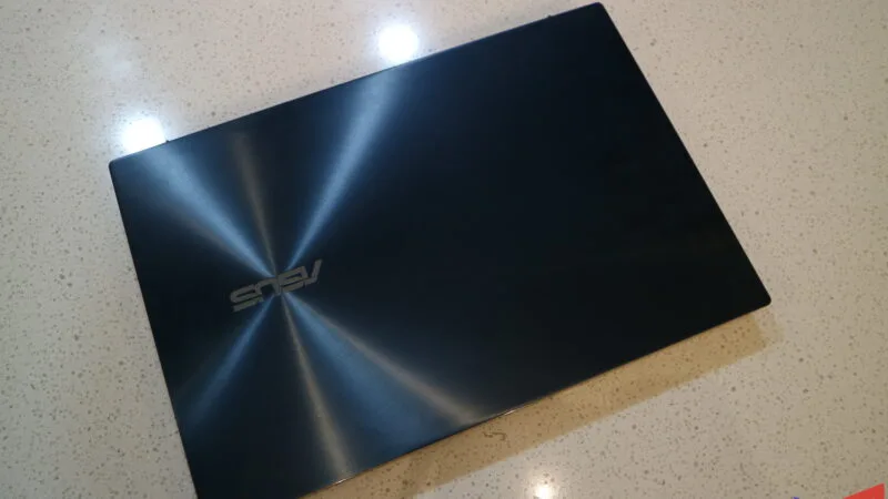 Zenbook Pro Duo UX581GV Review 029