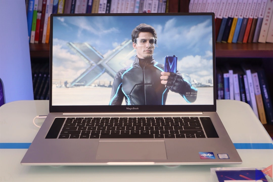 HONOR MagicBook 16 inch Front