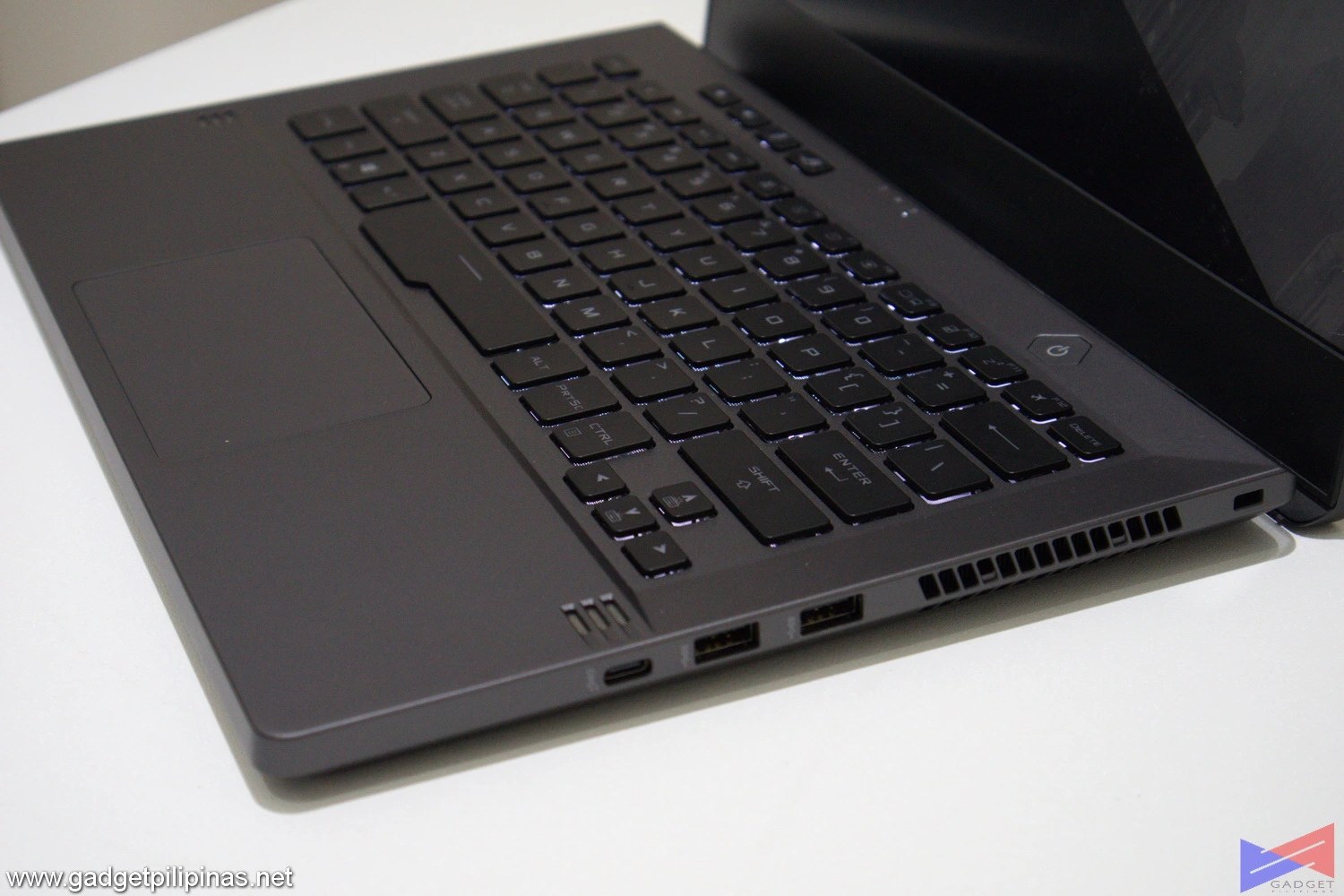 ROG Zephyrus G14 GA401 056
