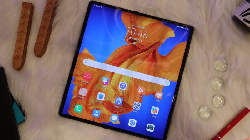 Huawei Mate XS 8