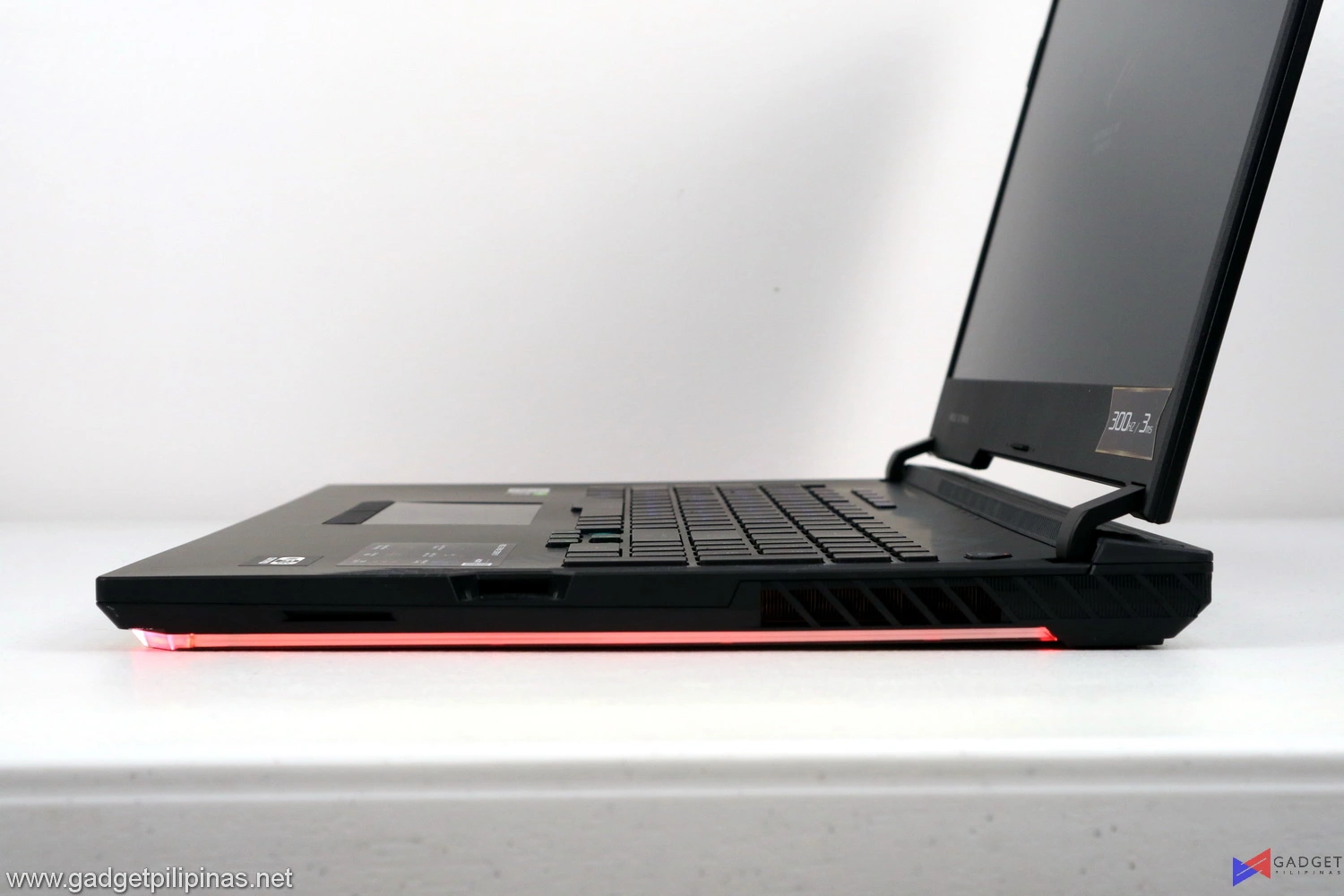 ROG Strix Scar 17 G732LXS Review 013