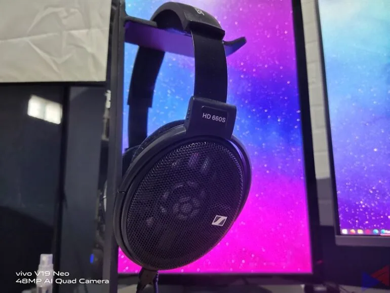 v19 Neo camera comparison 2
