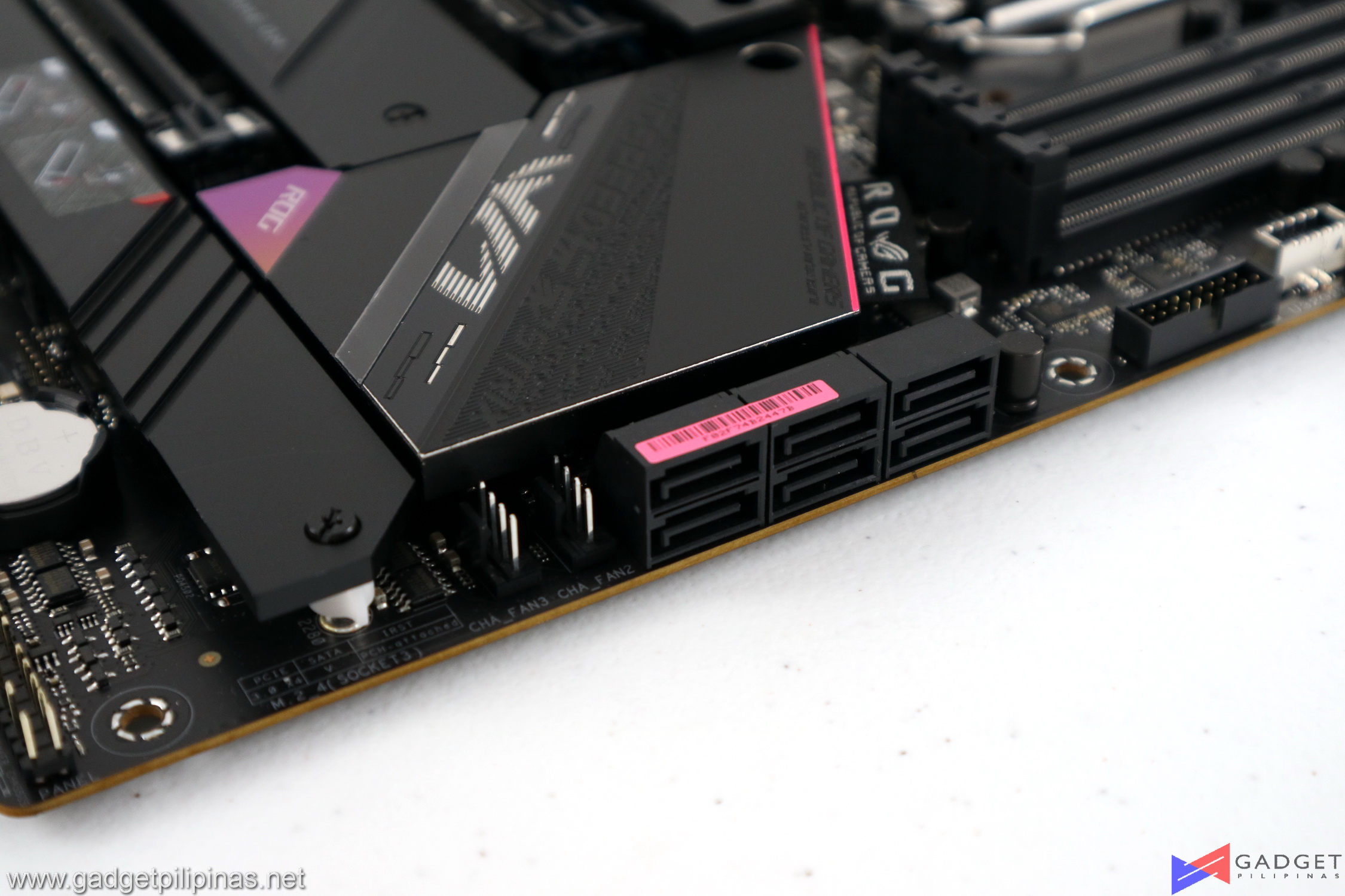 ASUS ROG Strix Z590 E Gaming Motherboard Review SATA