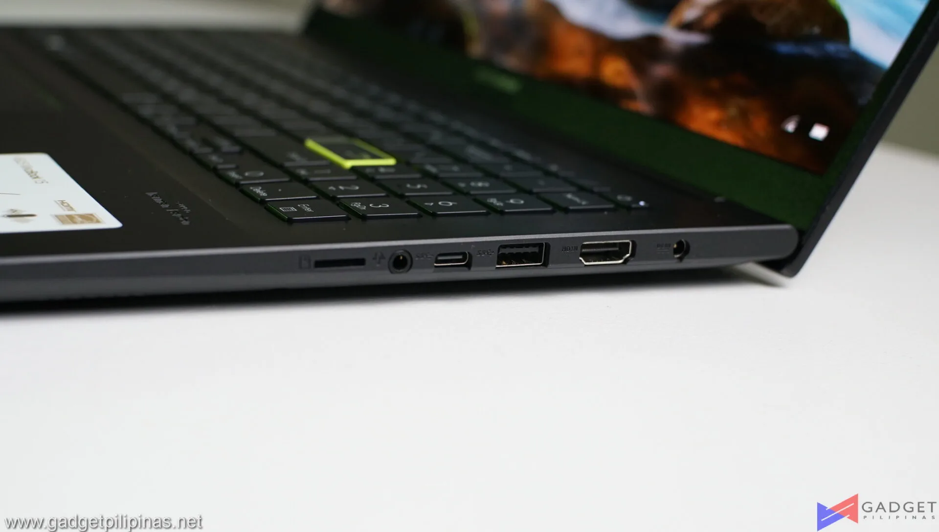 ASUS VivoBook 15 OLED K513E Review 050