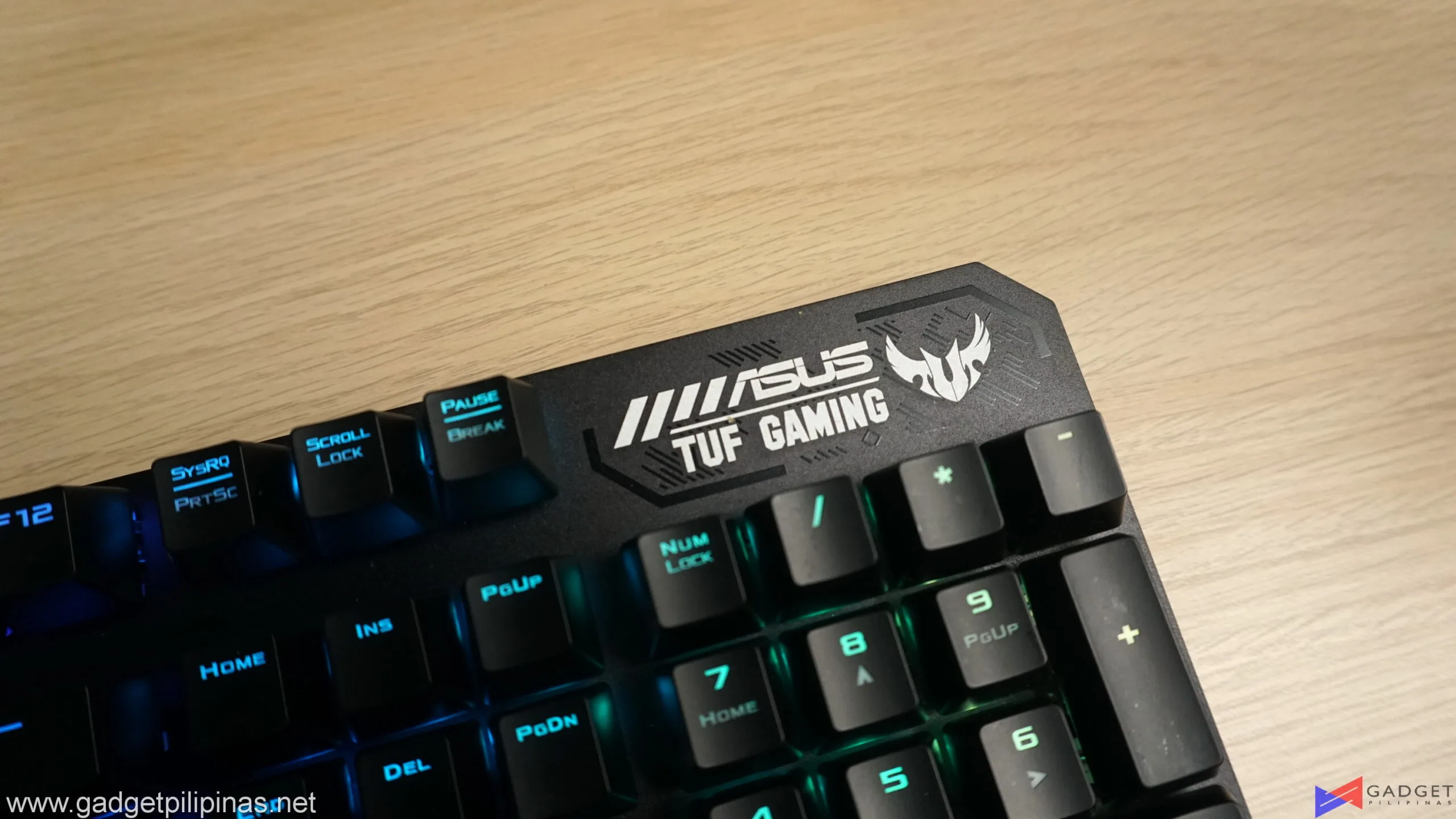 TUF ROG Christmas Gift Ideas for Gamers ASUS TUF K3 Gaming Keyboard 10