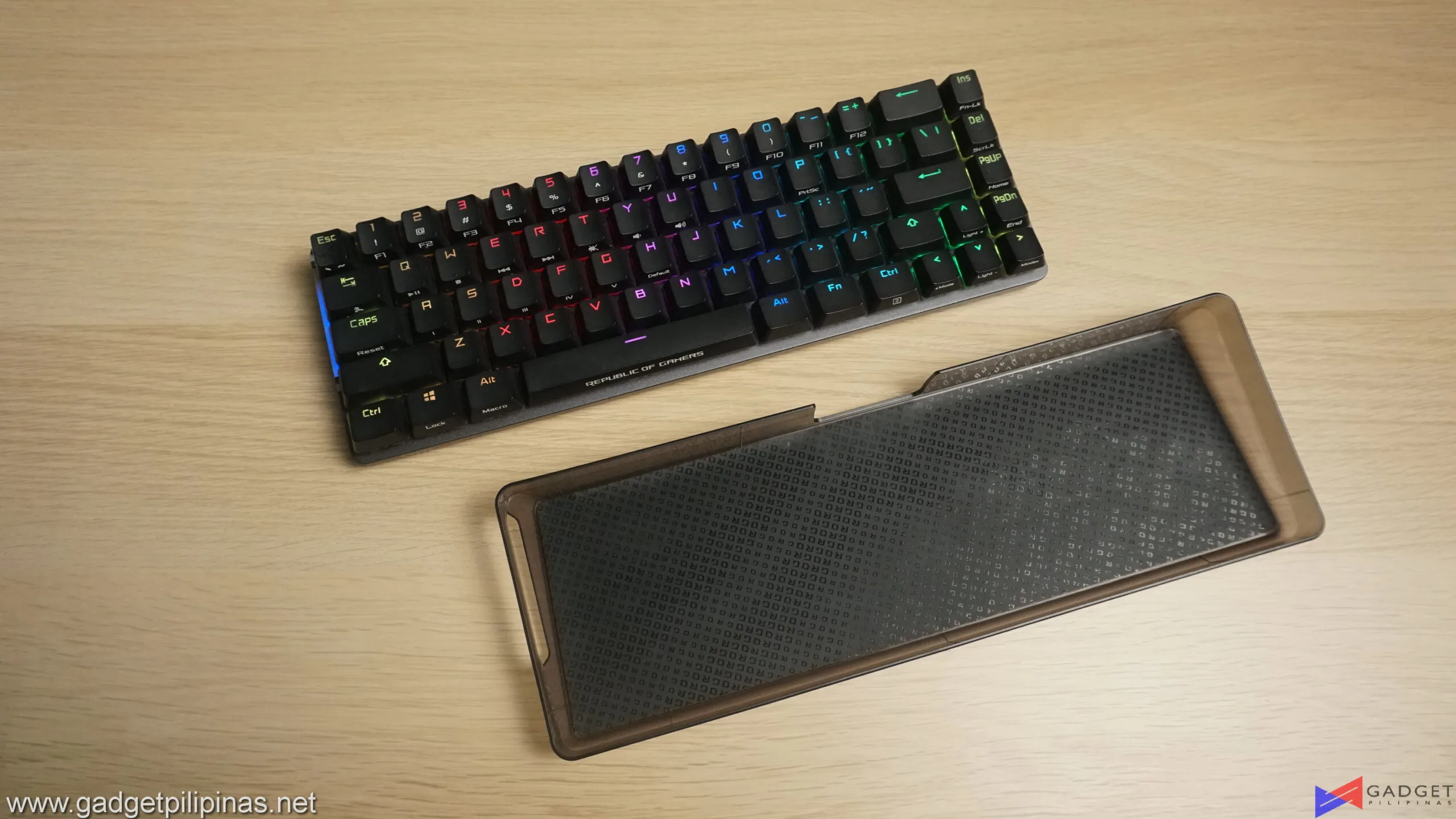 TUF and ROG Christmas Gift Ideas for Gamers ROG Falchion 34
