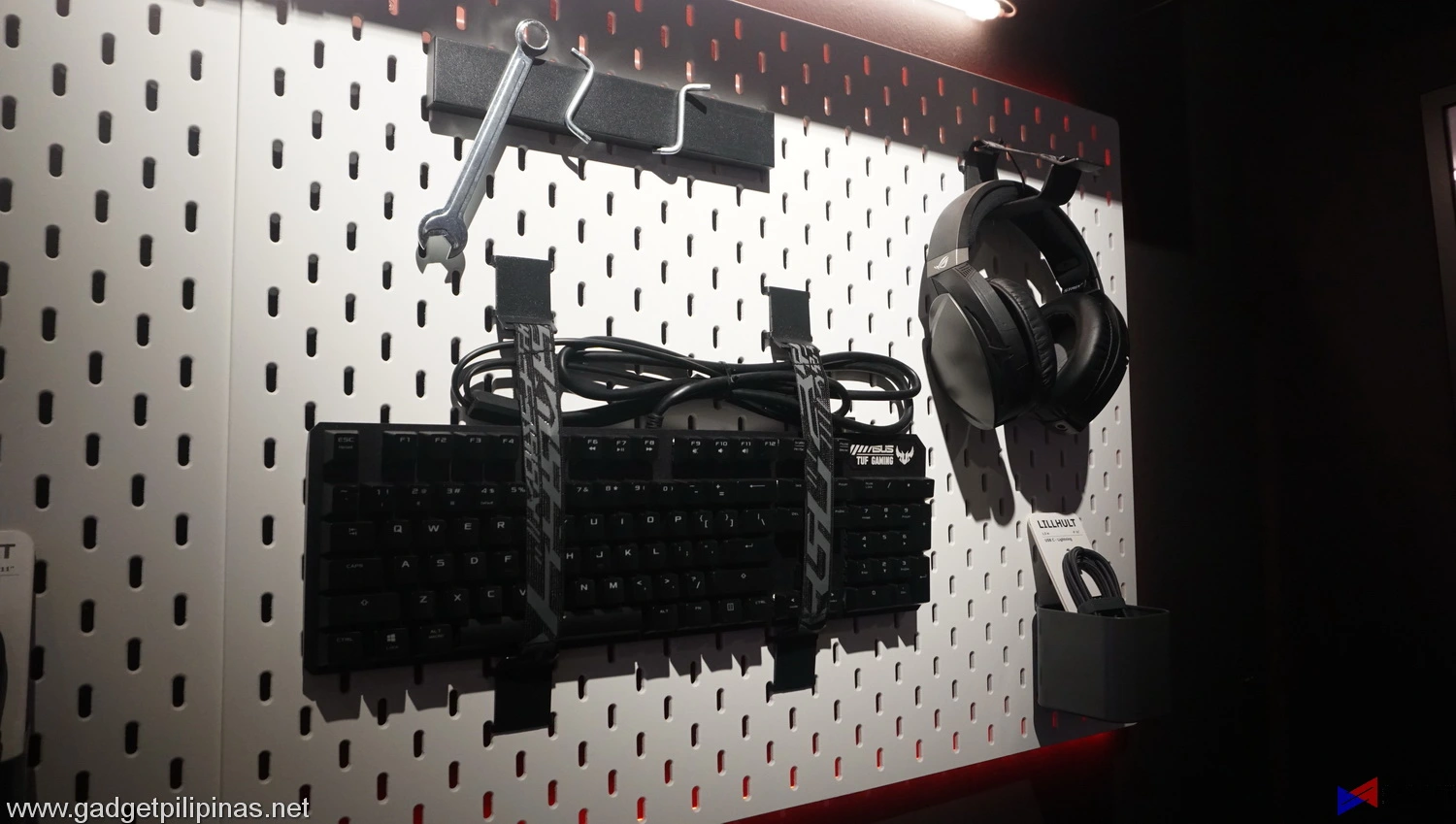 TUF and ROG Christmas Gift Ideas for Gamers ROG IKEA 08