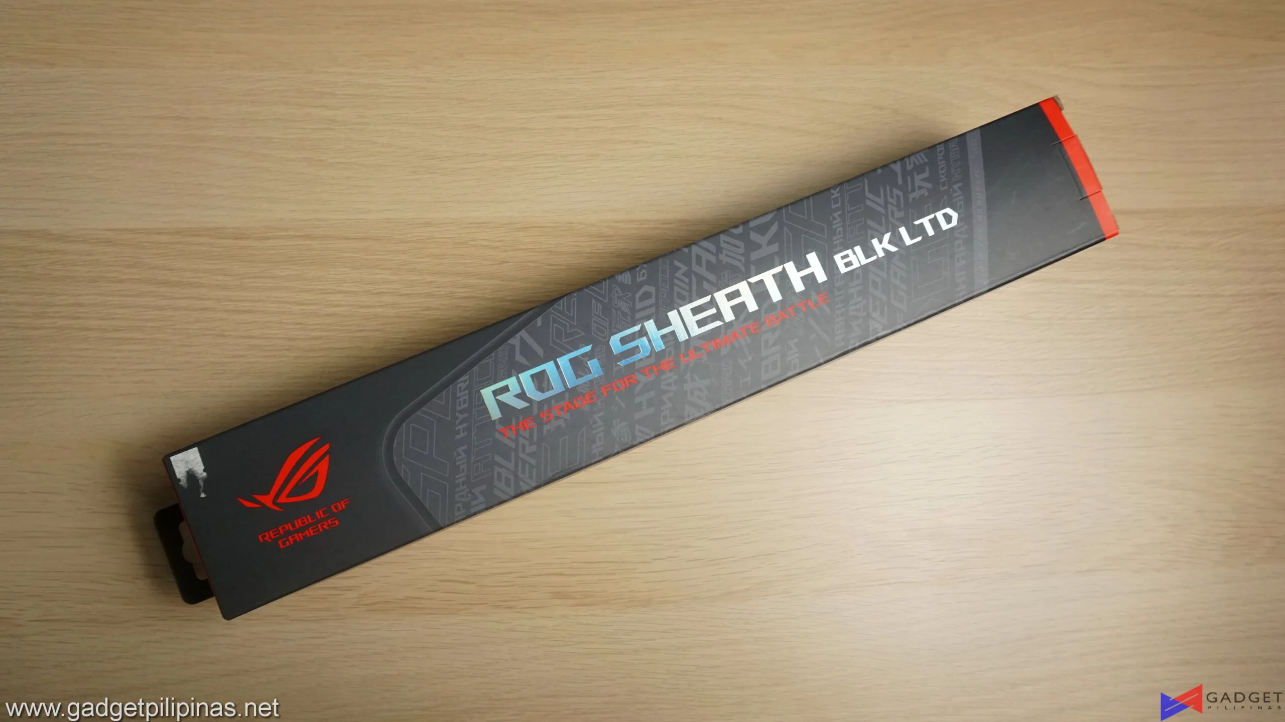 TUF and ROG Christmas Gift Ideas for Gamers ROG Sheath XXL 14