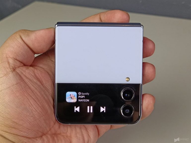 Samsung Galaxy Z Flip5 - report - 1
