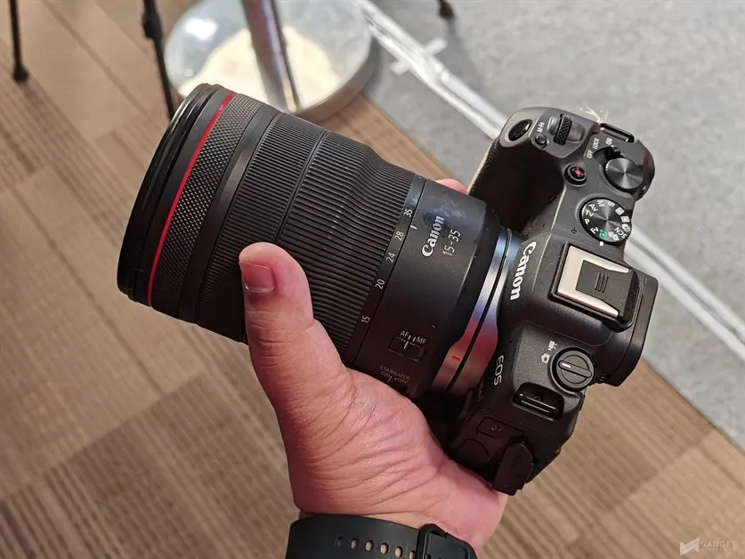 Canon EOS R8 (9)