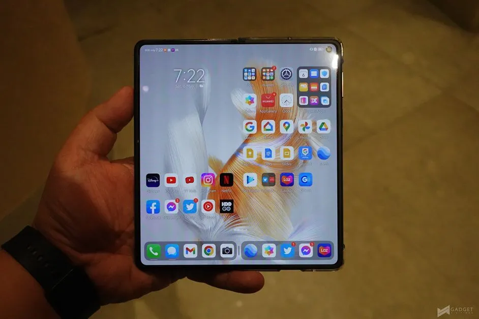 Huawei Mate X3 (1)