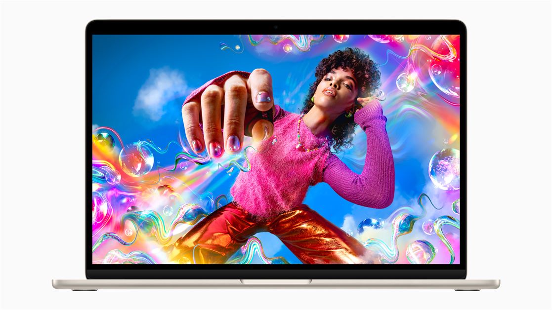 15 Inch MacBook Air (3)
