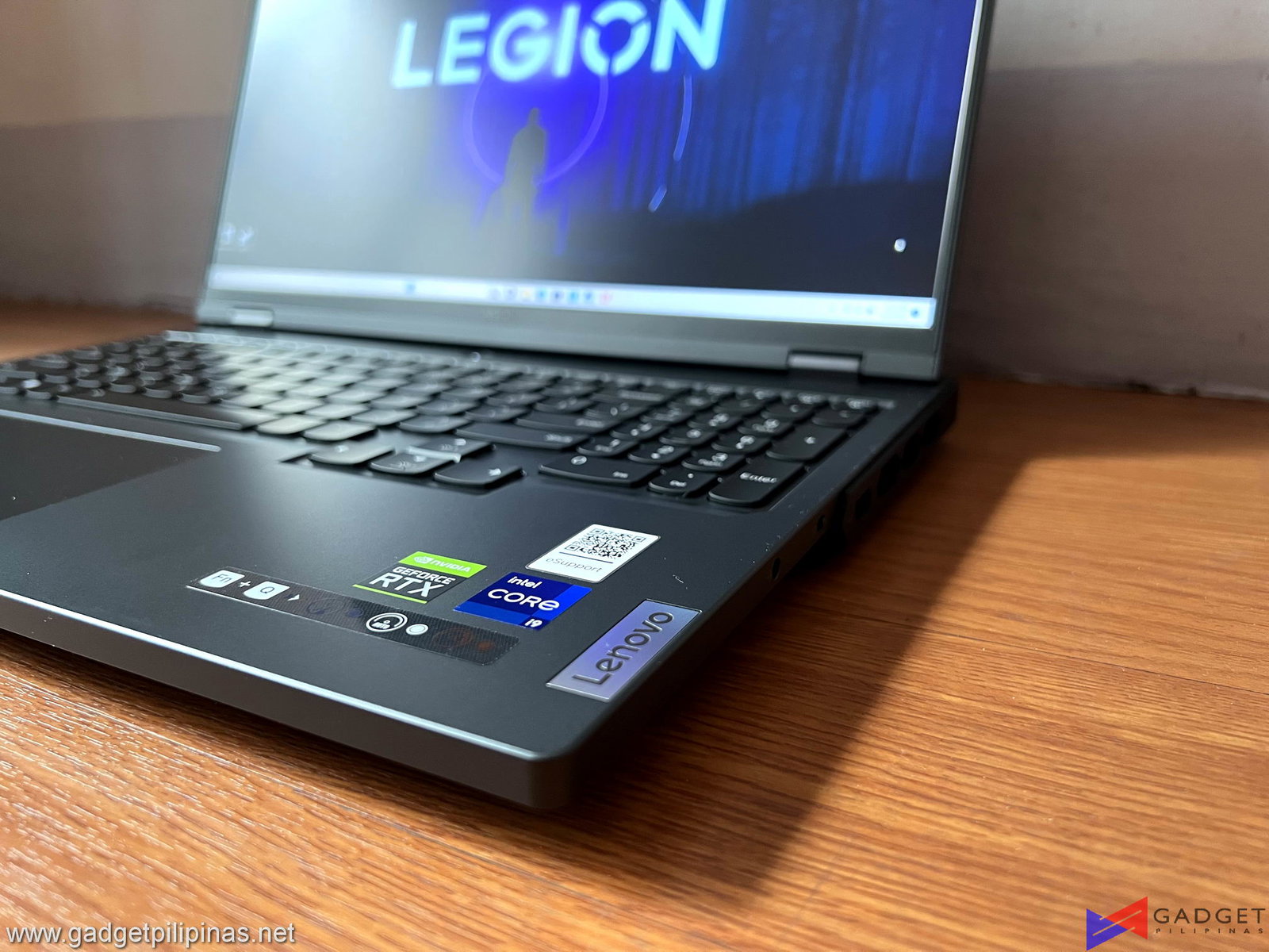 Lenovo Pro 7i 2023 Review 003
