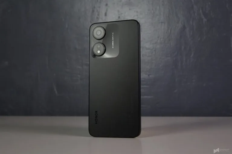 HONOR X5 Plus First Impressions rear panel