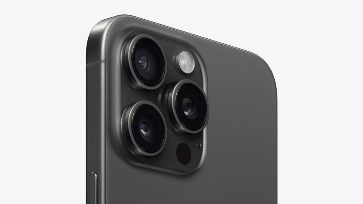 Digital Walker and Beyond the Box iPhone 14 Pro Max promo 1