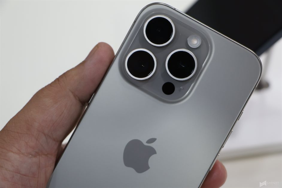iPhone 15 Launch Switch (108)