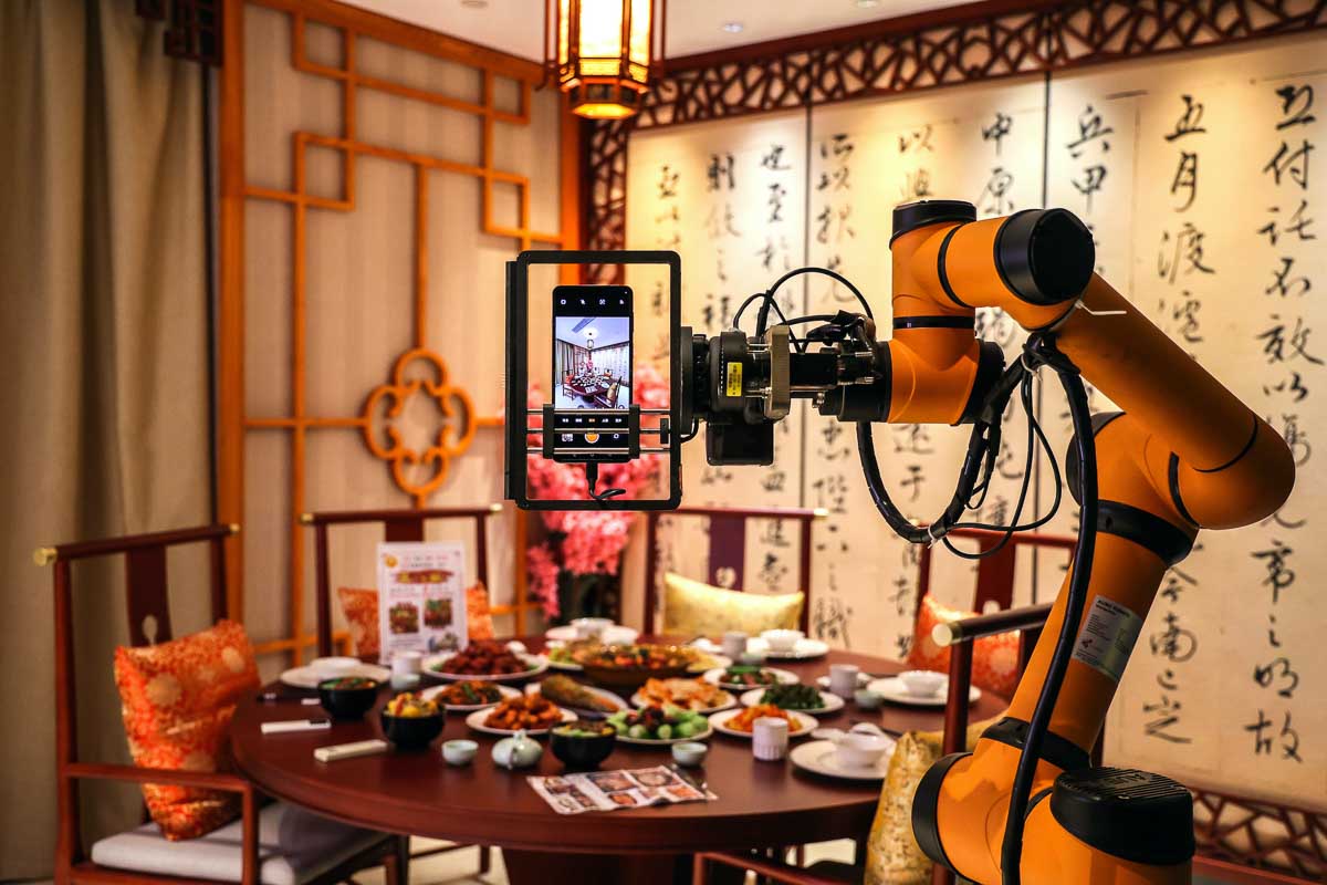 Robots and AI are cornerstones in OPPO's R&D and production