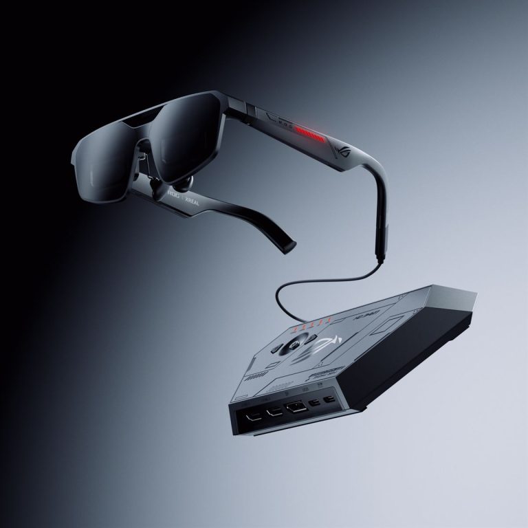 ROG XREAL R1 with ROG Control Dock BG