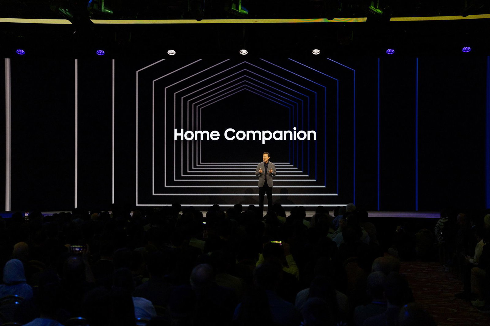Samsung The First look 6