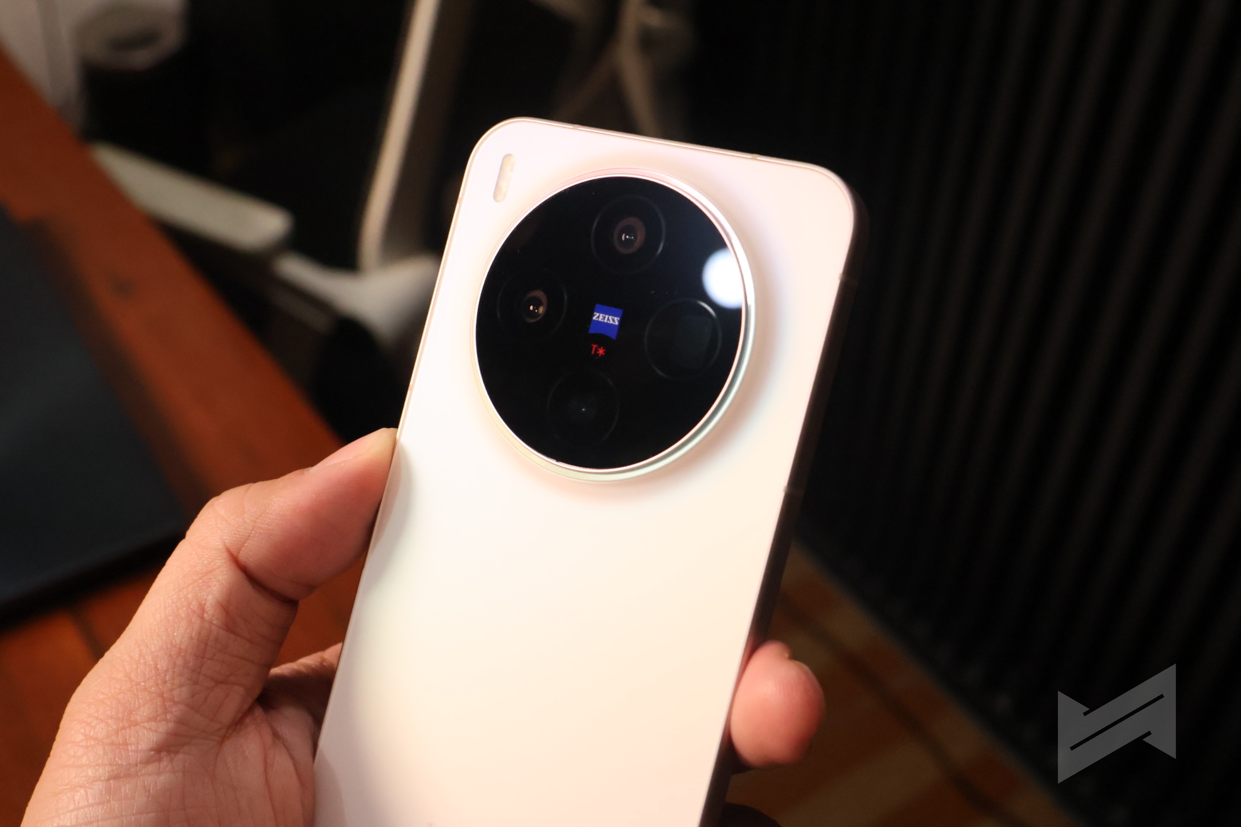 vivo 12,000mAh battery phone banner