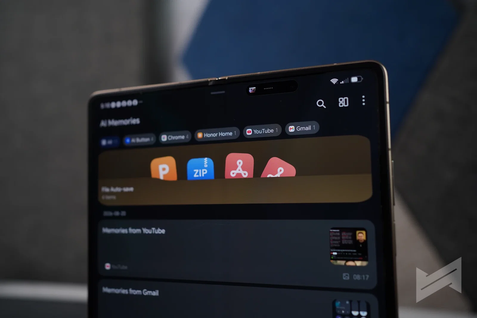HONOR Magic V6