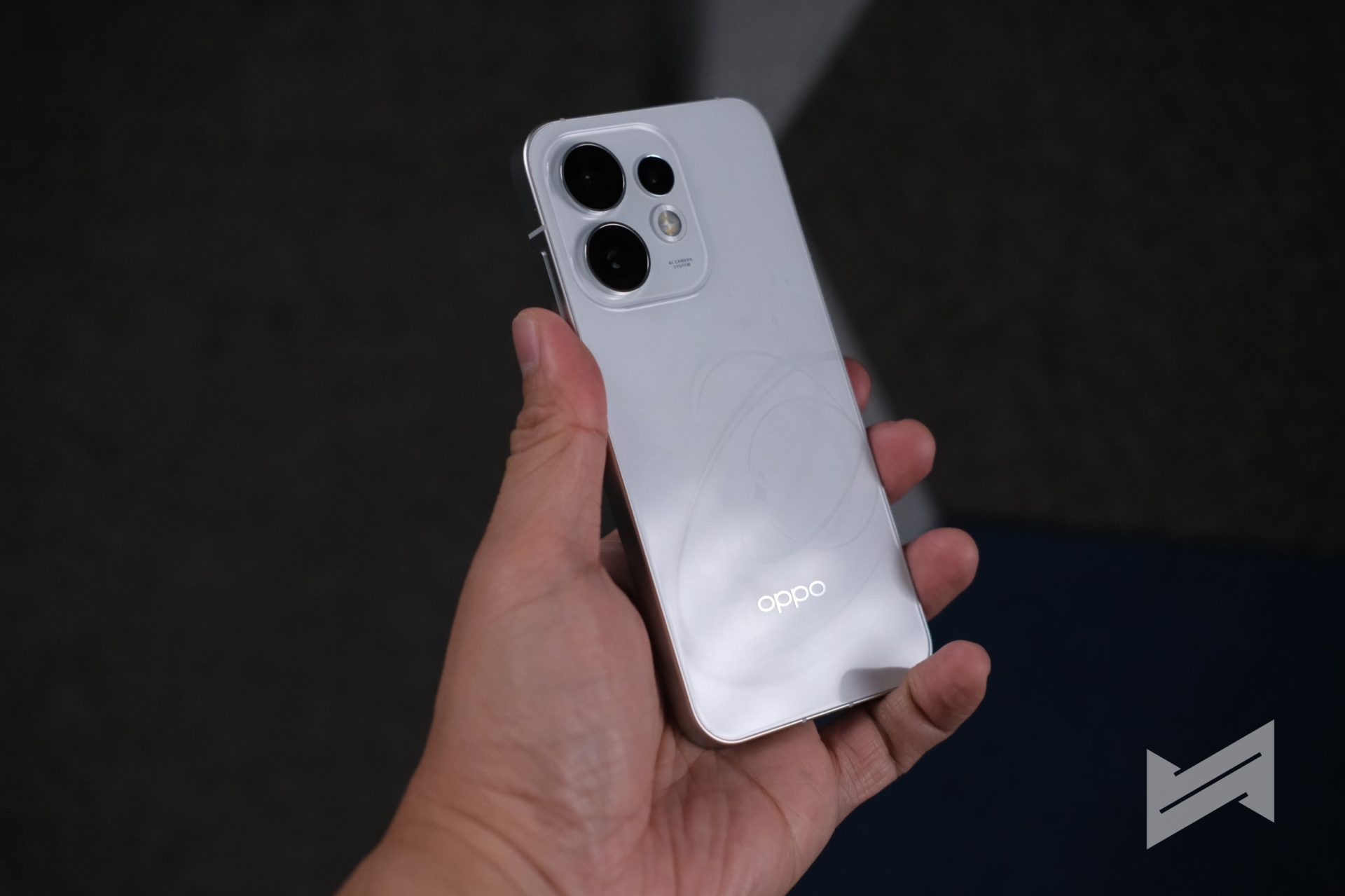 OPPO Reno16 4