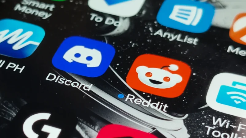 CICC Orders Reddit, Discord to Set Up Local Office in PH