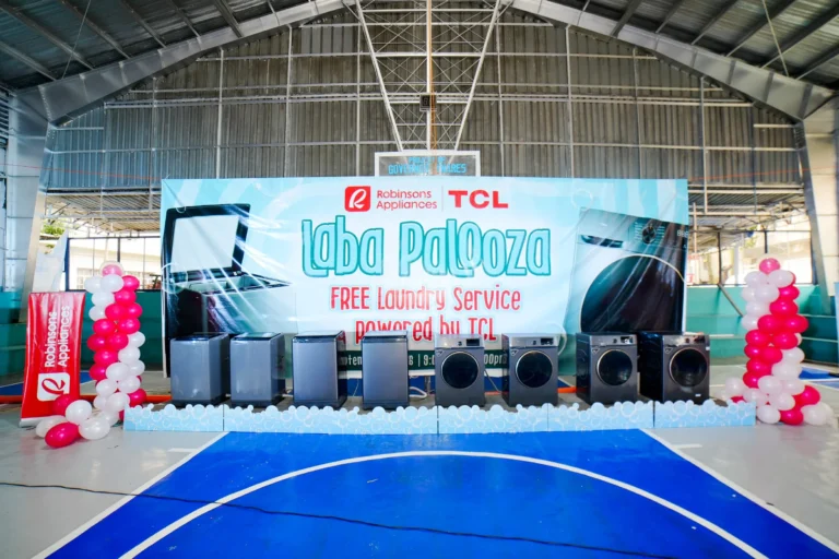 TCL Labapalooza brings smart washer-dryer demonstrations to Filipino communities