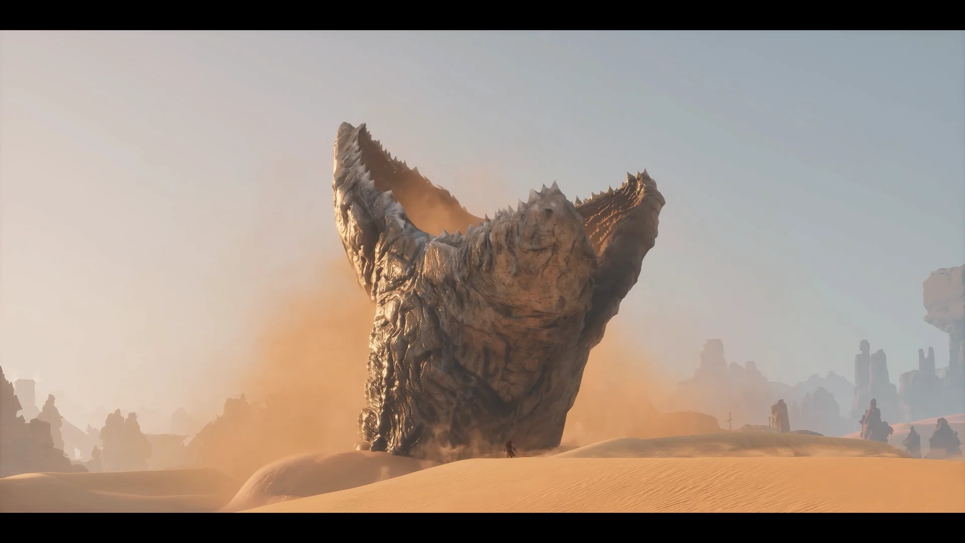 A sandworm breaching the sands of Arrakis in Dune: Awakening