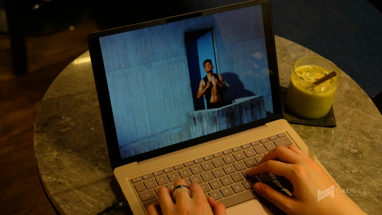 ASUS Zenbook 14 featured article entertainment
