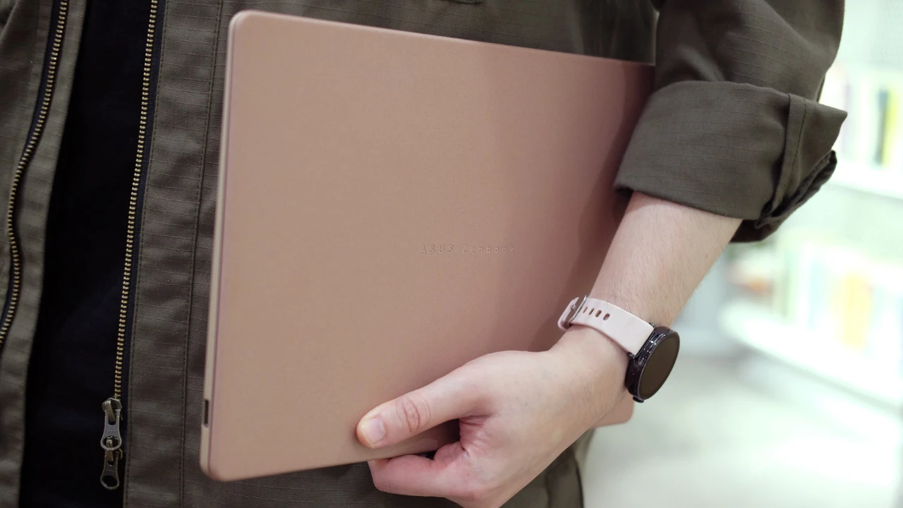 ASUS Zenbook 14 featured article lifestyle