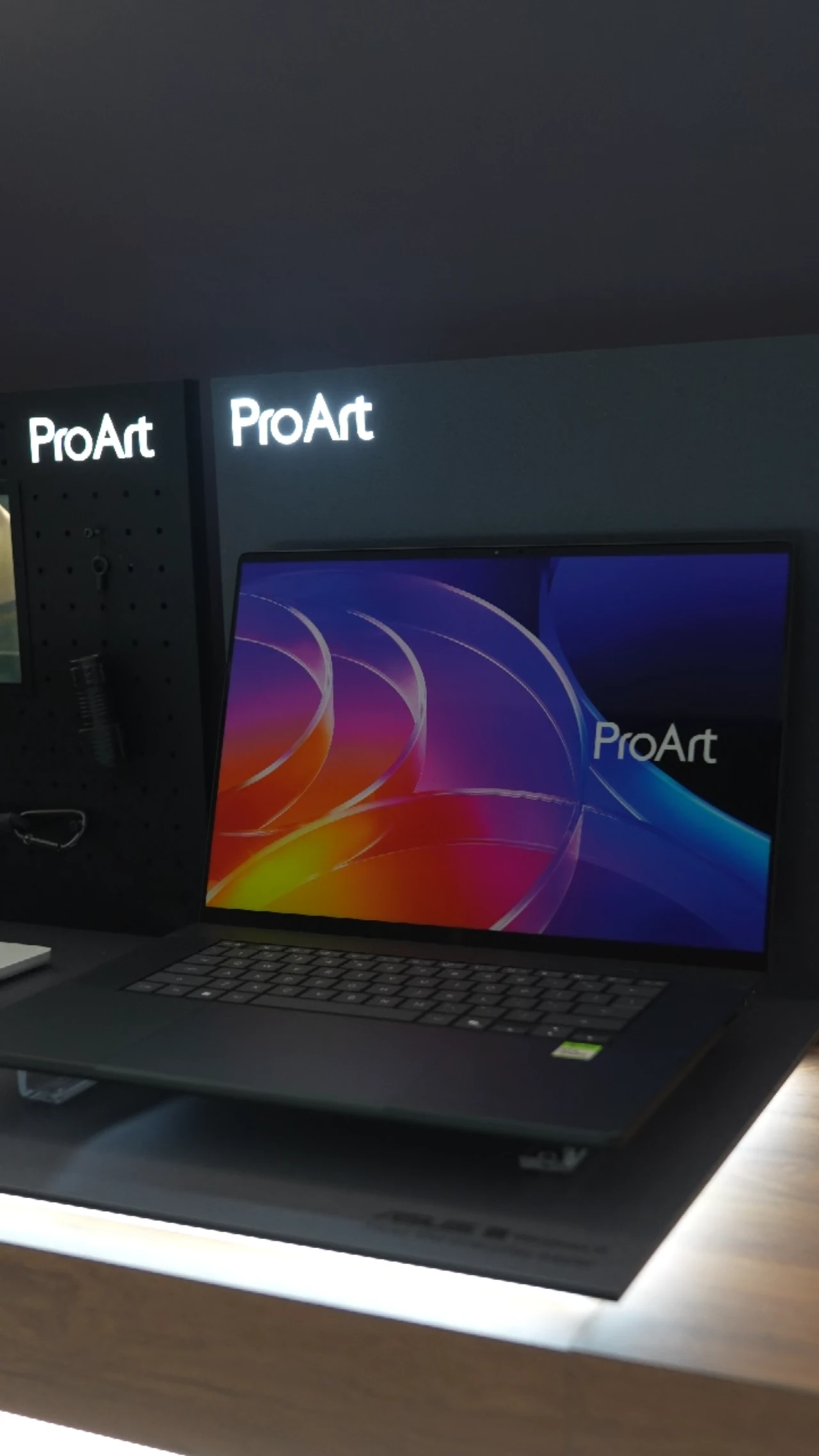 asus proart p14 proart p16 rtx spark ph 9