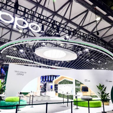 OPPO Flash Charges the Future at MWC Shanghai